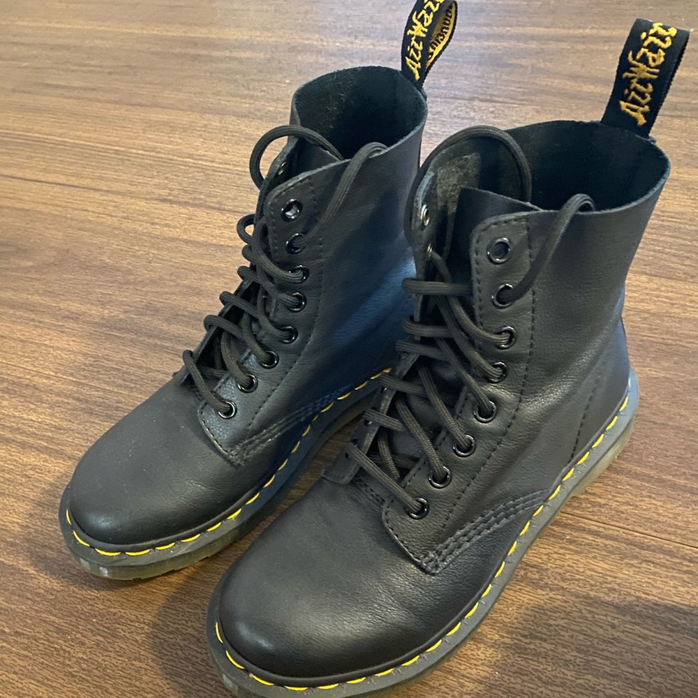 Dr. Martens 1460 Pascal Black